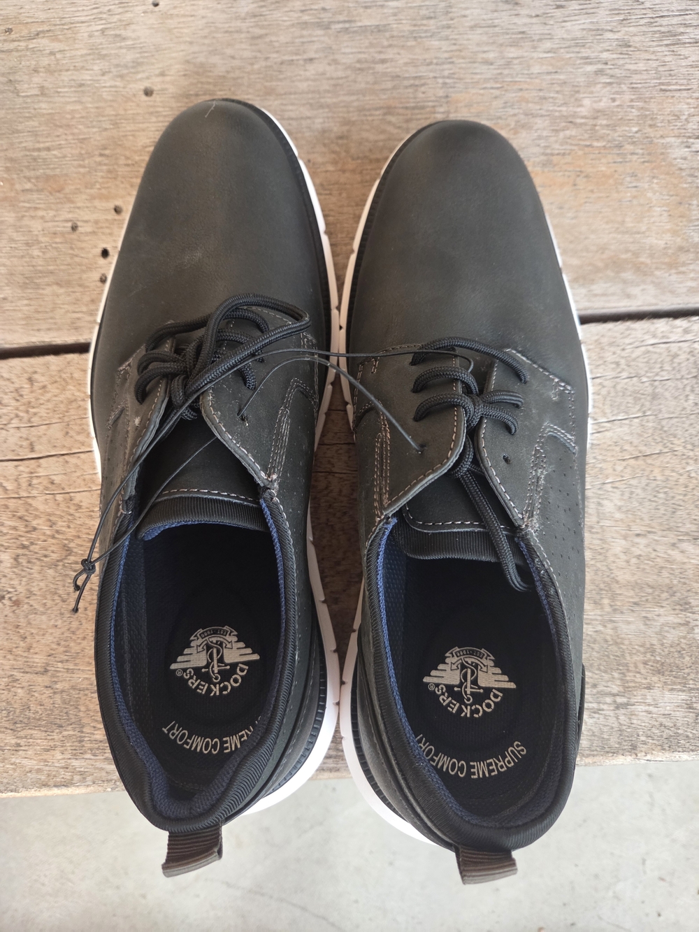 Dockers Men’s Black & White Casual Slip-On Lace-Up Shoes